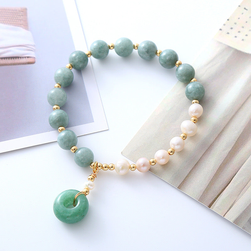 Natural Jade and Pearl Bracelet